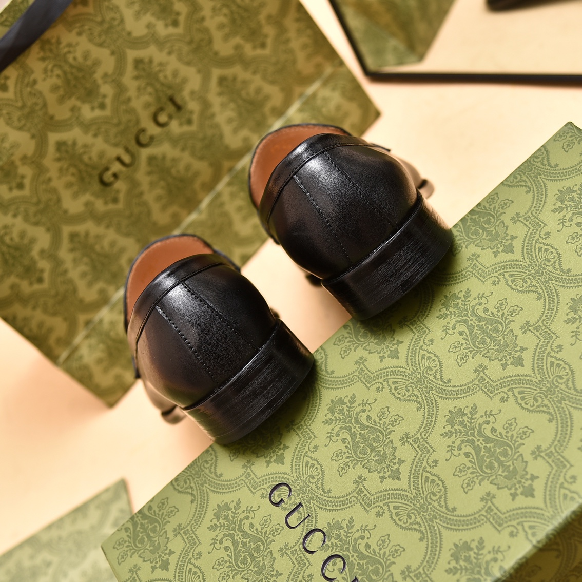 Gucci Men's Loafer With Interlocking G - EUR FASHION