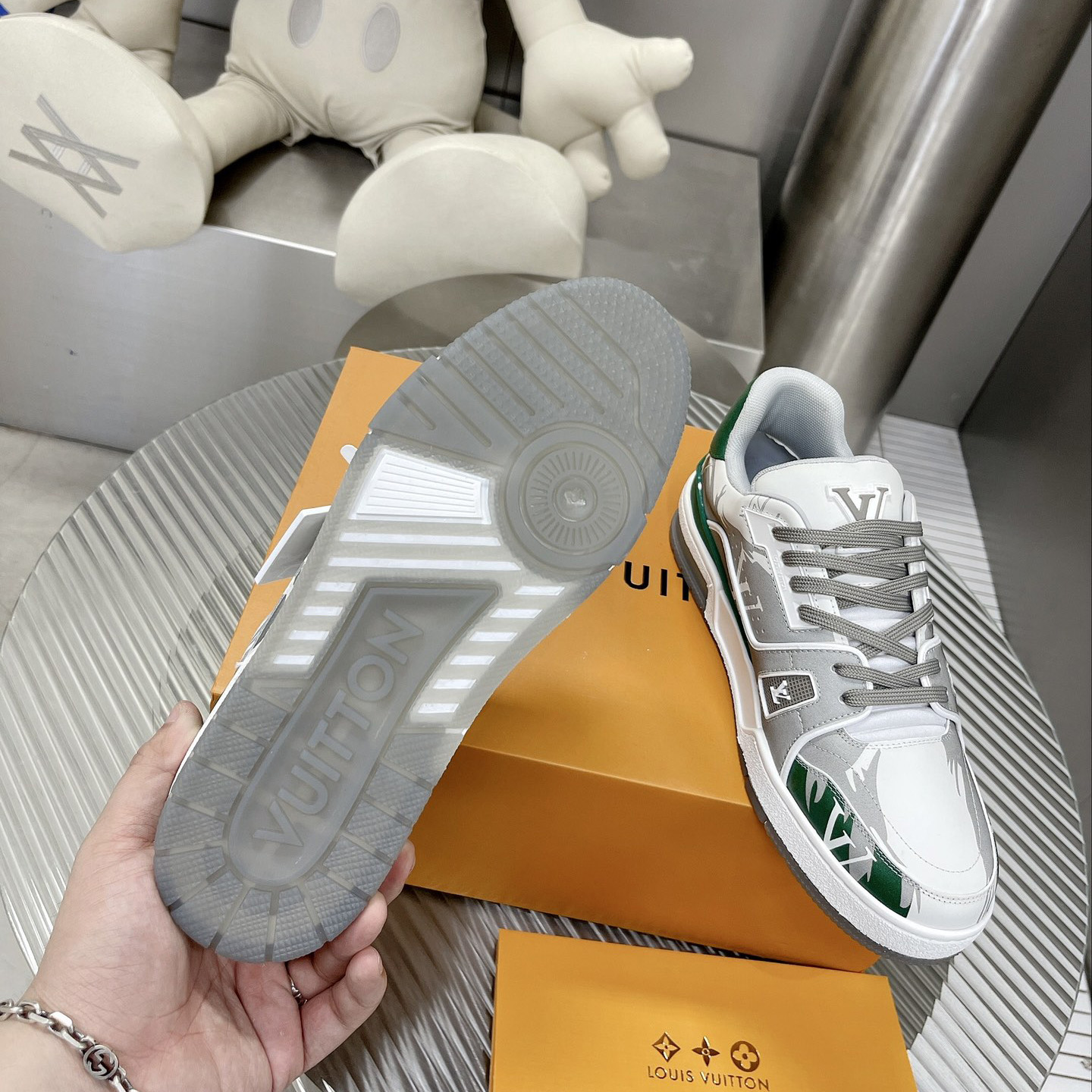 Louis Vuitton LV  Trainer Sneaker      - EUR FASHION