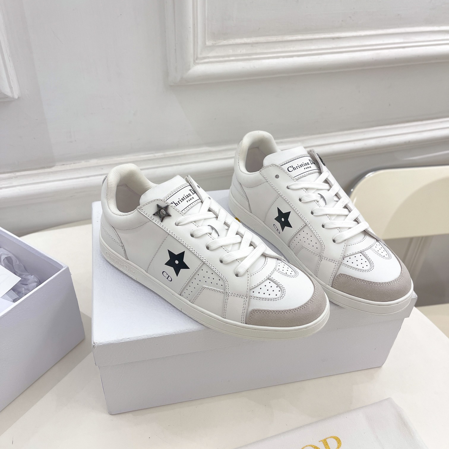 Dior Star Sneaker  - EUR FASHION