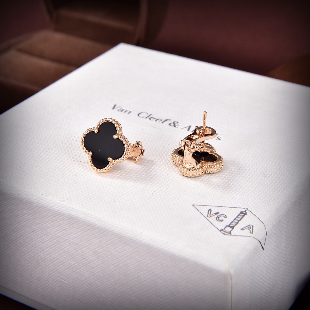 Van Cleef & Arpels Vintage Alhambra Earrings - EUR FASHION