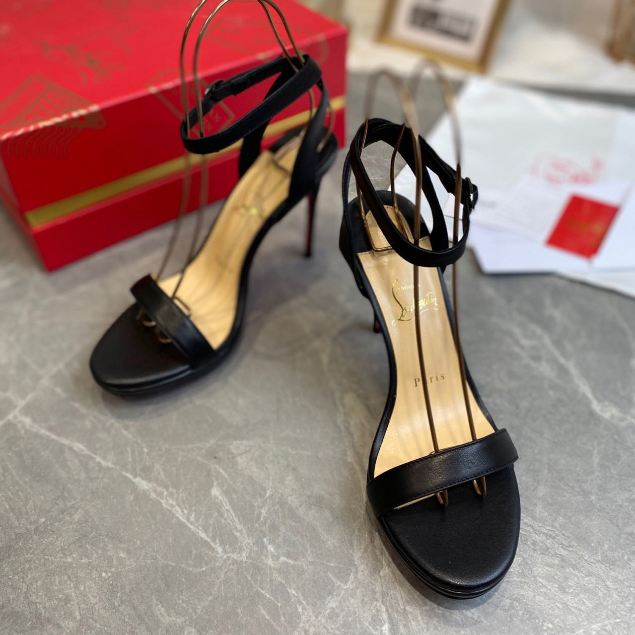 Christian Louboutin Loubigirl 100 mm - EUR FASHION