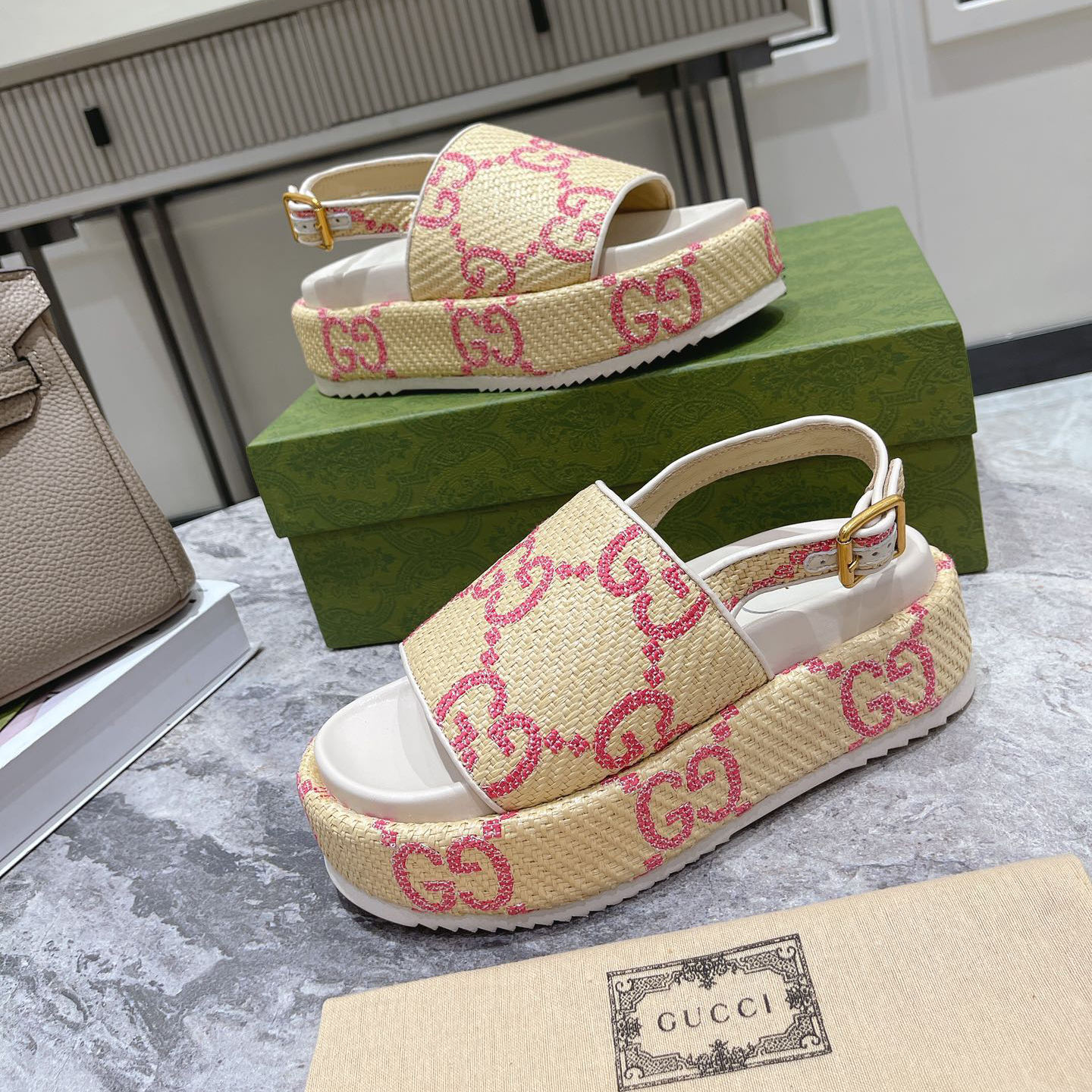 Gucci GG Platform Sandal - EUR FASHION