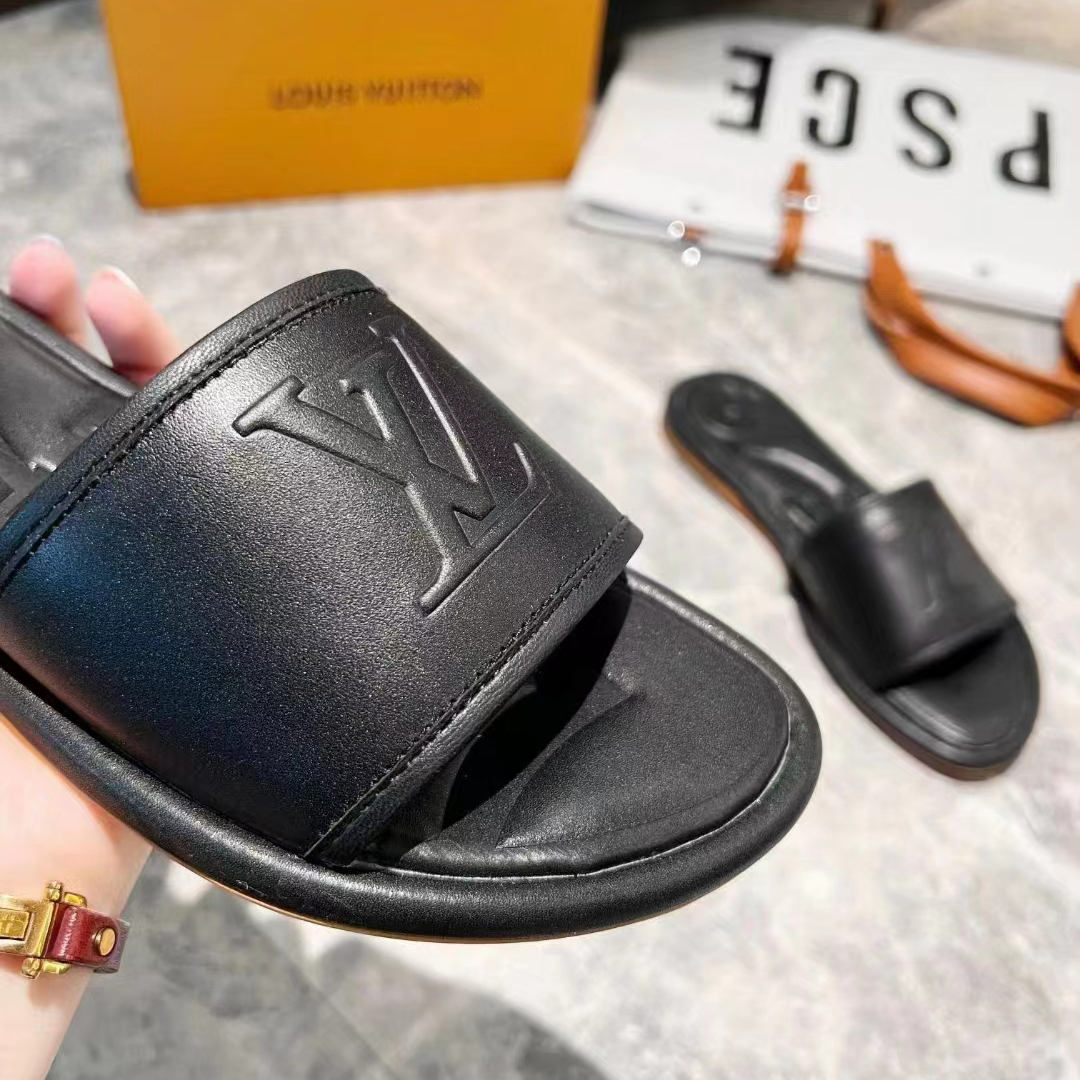 Louis Vuitton Magnetic Flat Mule    1AA1LT - EUR FASHION