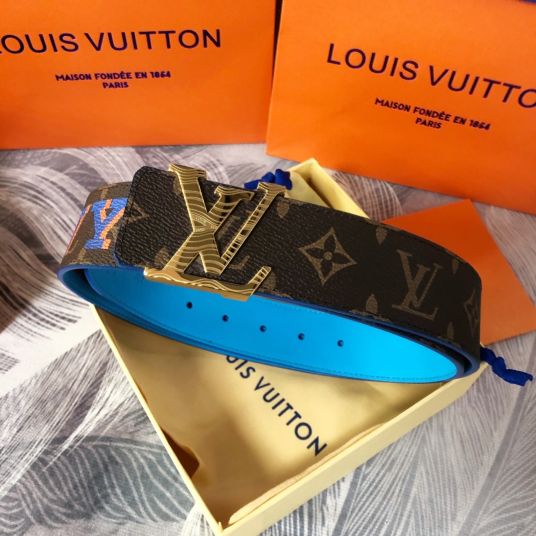 Louis Vuitton LV Pyramide Cities Exclusive 40MM Reversible Belt—New York - EUR FASHION