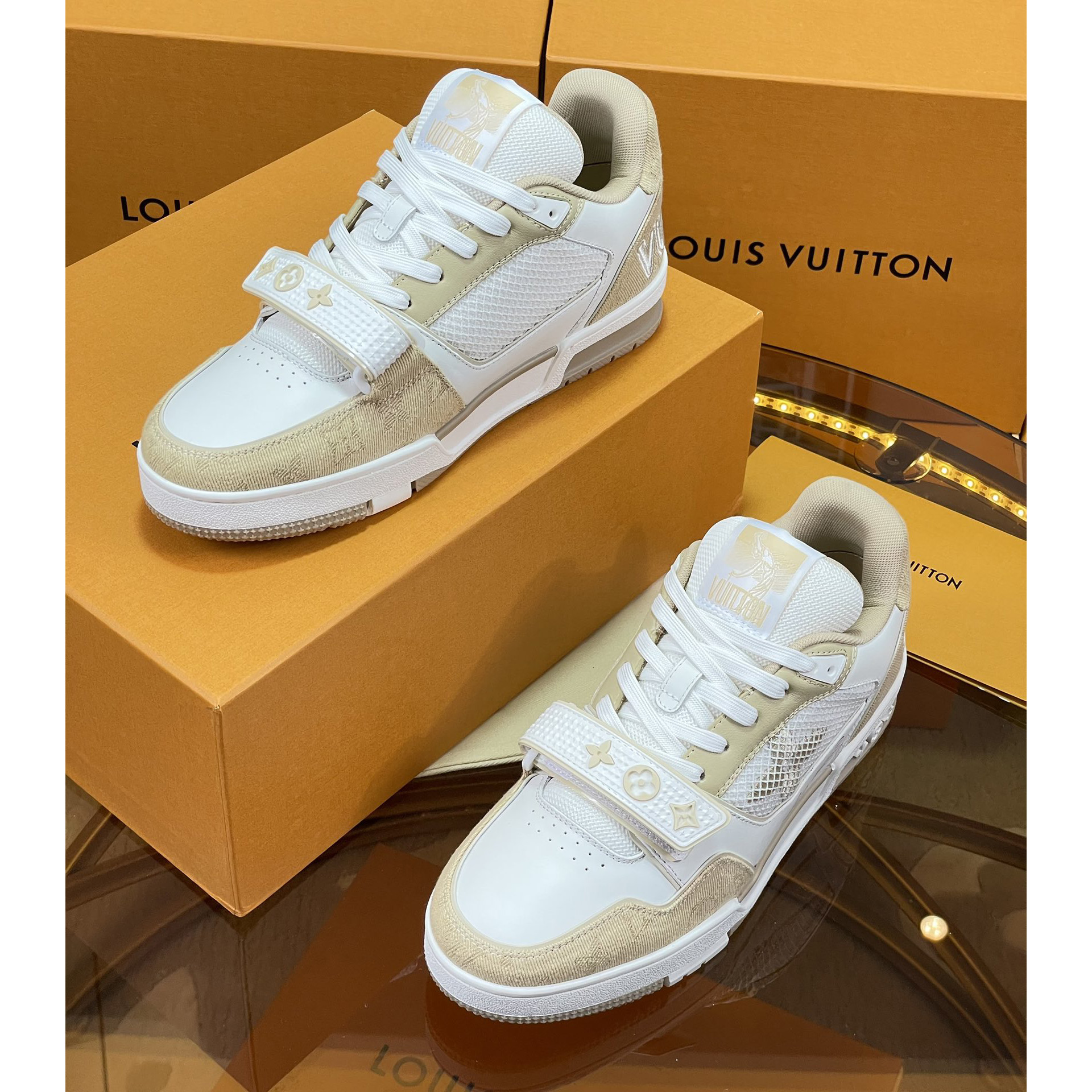 Louis Vuitton LV  Trainer Sneaker    1A9ZC7 - EUR FASHION