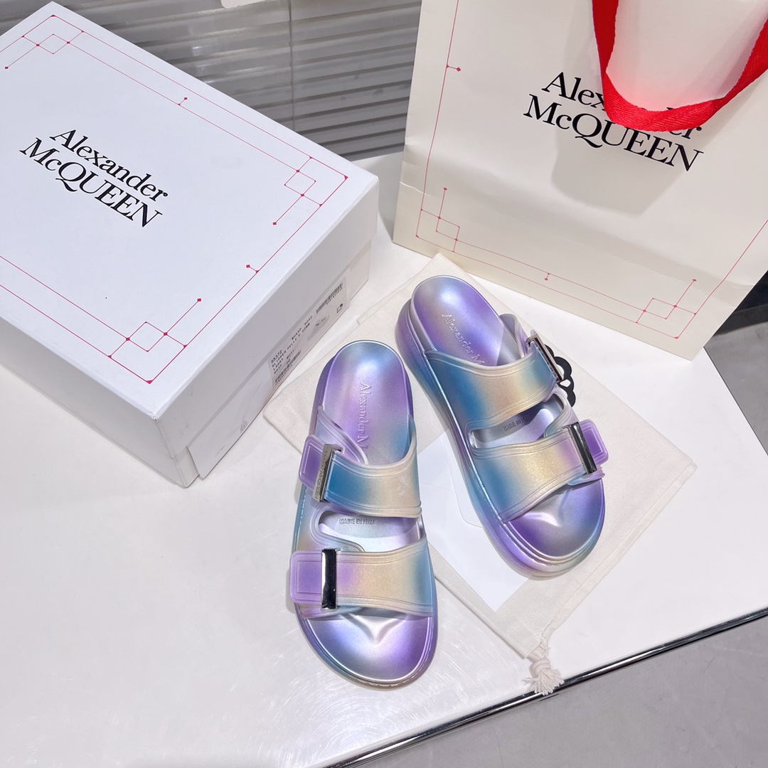 Alexander Mqueen Women's Oversized Hybrid Slide In Silver - EUR FASHION