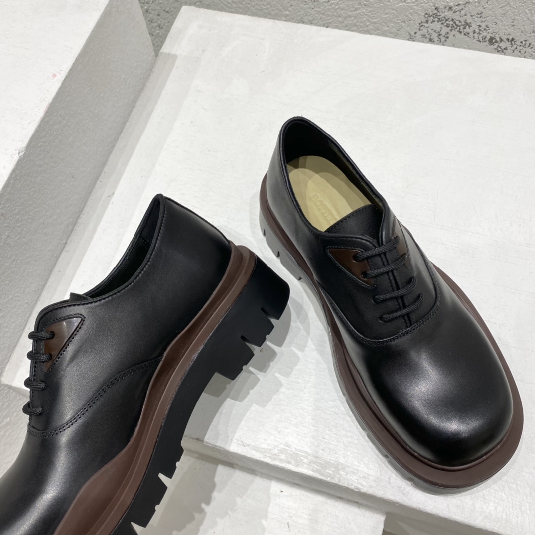 Bottega Veneta Vegetally-Tanned Leather Lace-Up Shoes - EUR FASHION