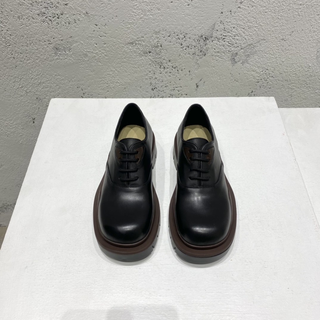 Bottega Veneta Vegetally-Tanned Leather Lace-Up Shoes - EUR FASHION