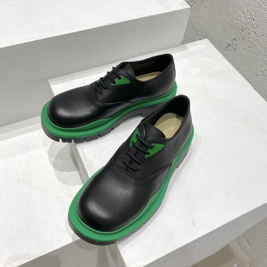 Bottega Veneta Vegetally-Tanned Leather Lace-Up Shoes - EUR FASHION