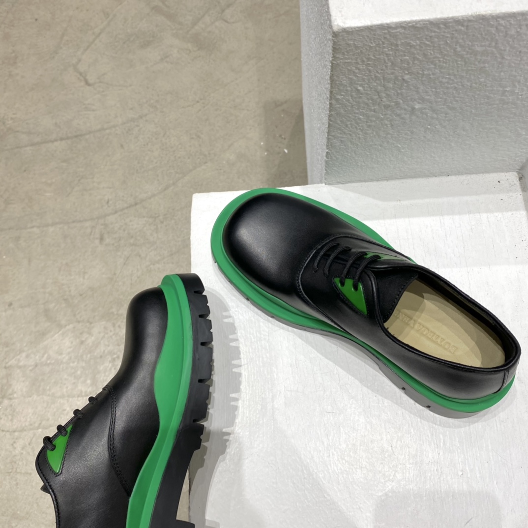 Bottega Veneta Vegetally-Tanned Leather Lace-Up Shoes - EUR FASHION