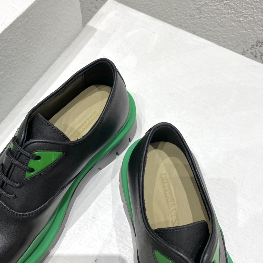 Bottega Veneta Vegetally-Tanned Leather Lace-Up Shoes - EUR FASHION