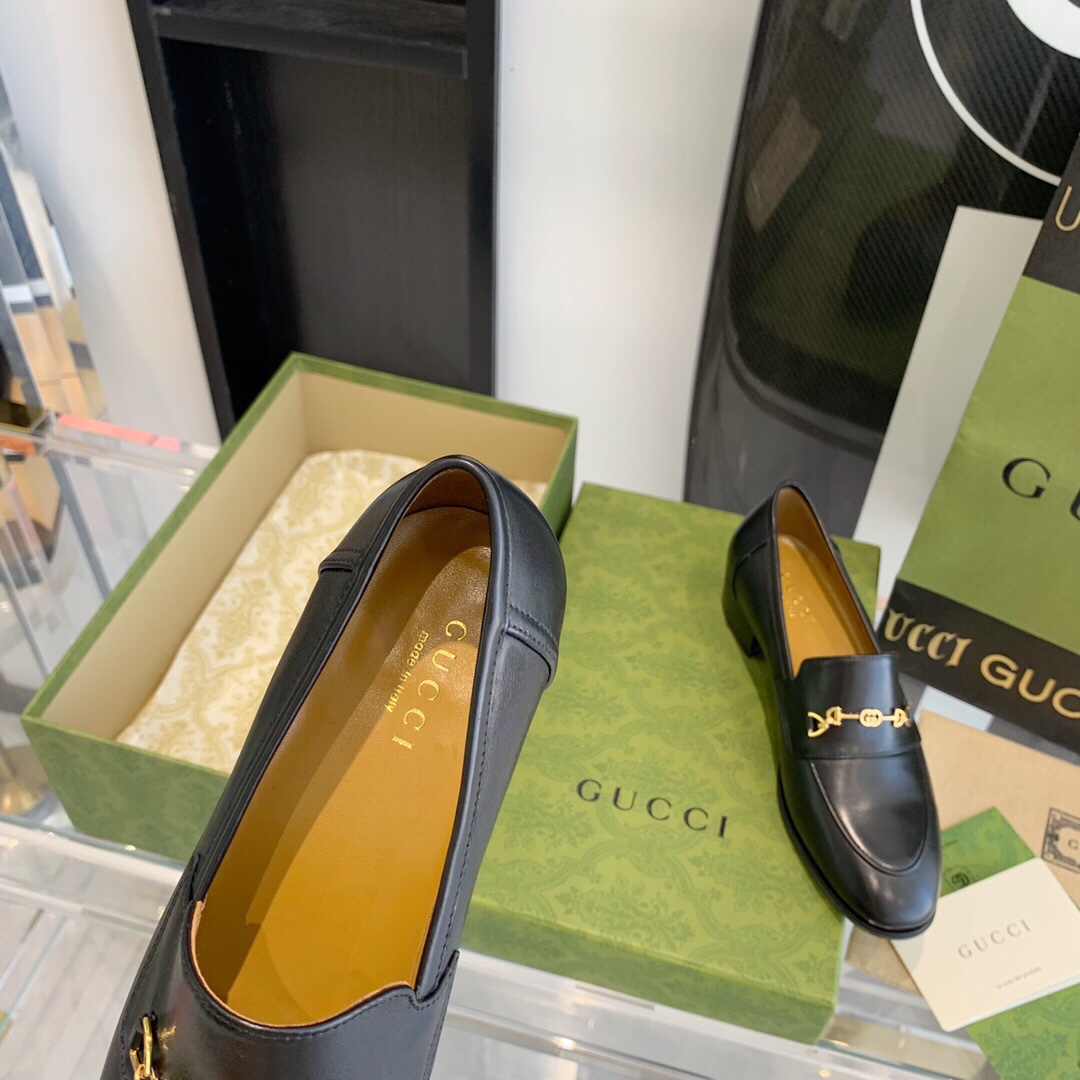 Gucci Women's Loafer With Horsebit - EUR FASHION