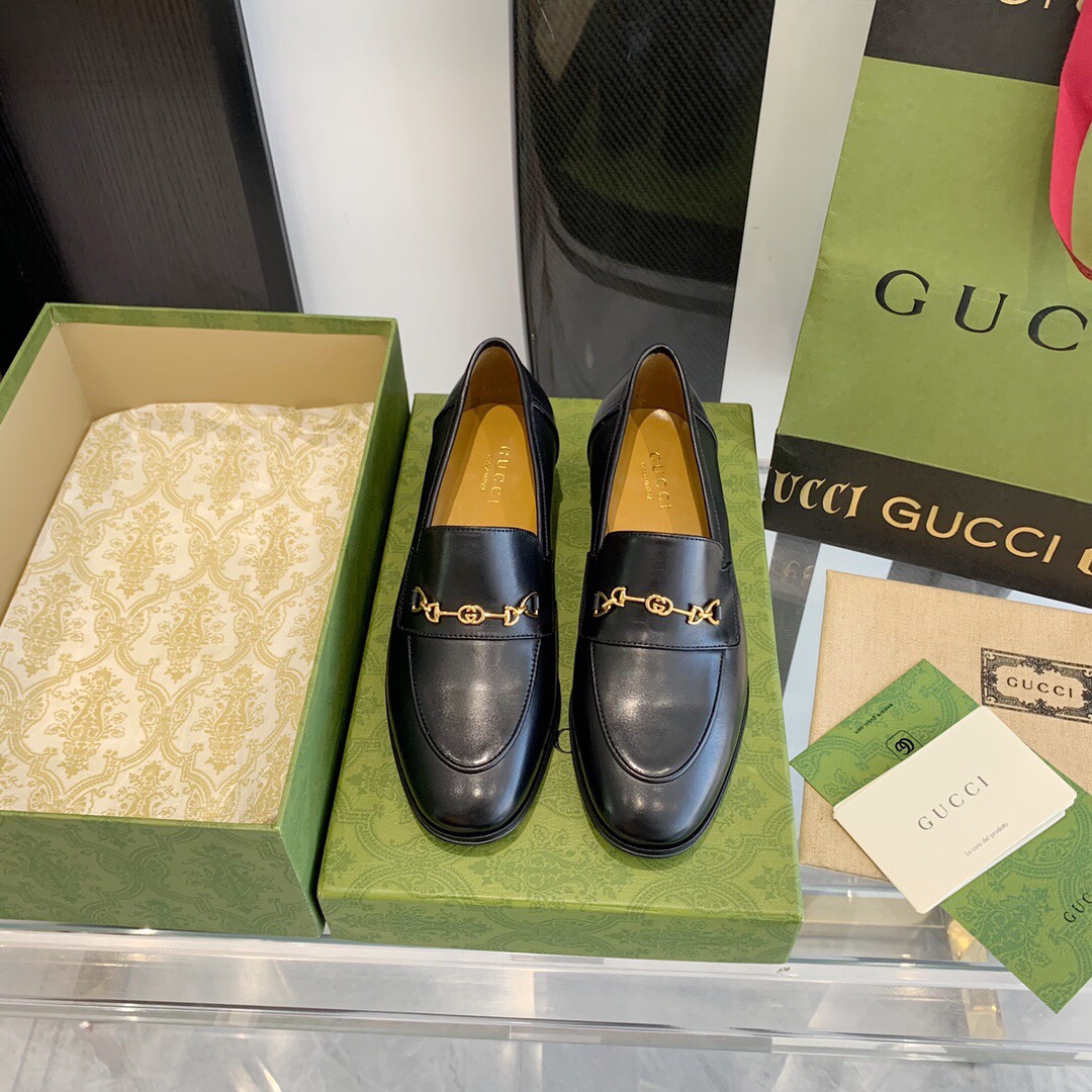 Gucci Women's Loafer With Horsebit - EUR FASHION