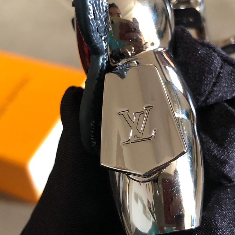 Louis Vuitton Vivienne Metal Bag Charm And Key Holder - EUR FASHION