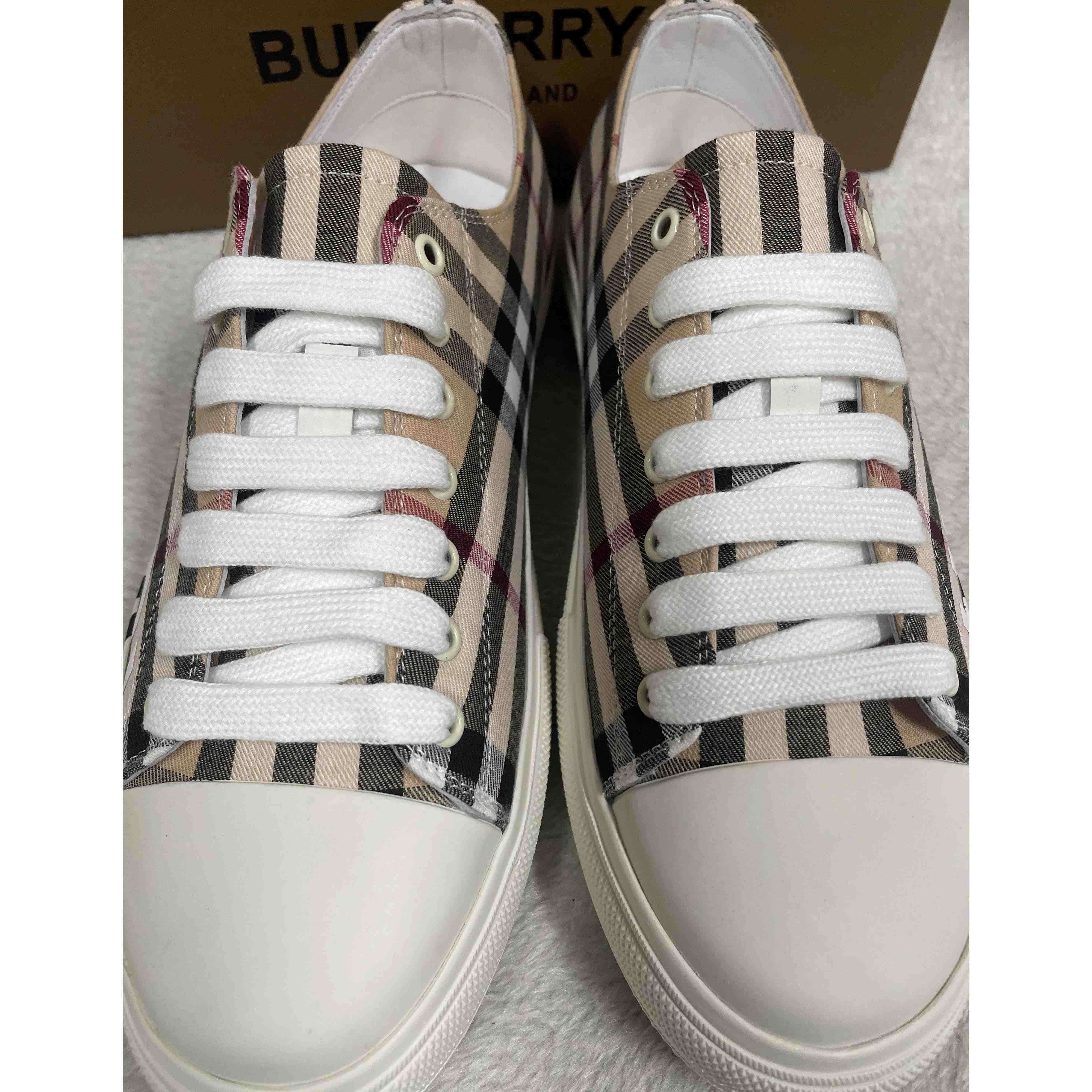Burberry Logo Print Vintage Check Cotton Sneakers - EUR FASHION
