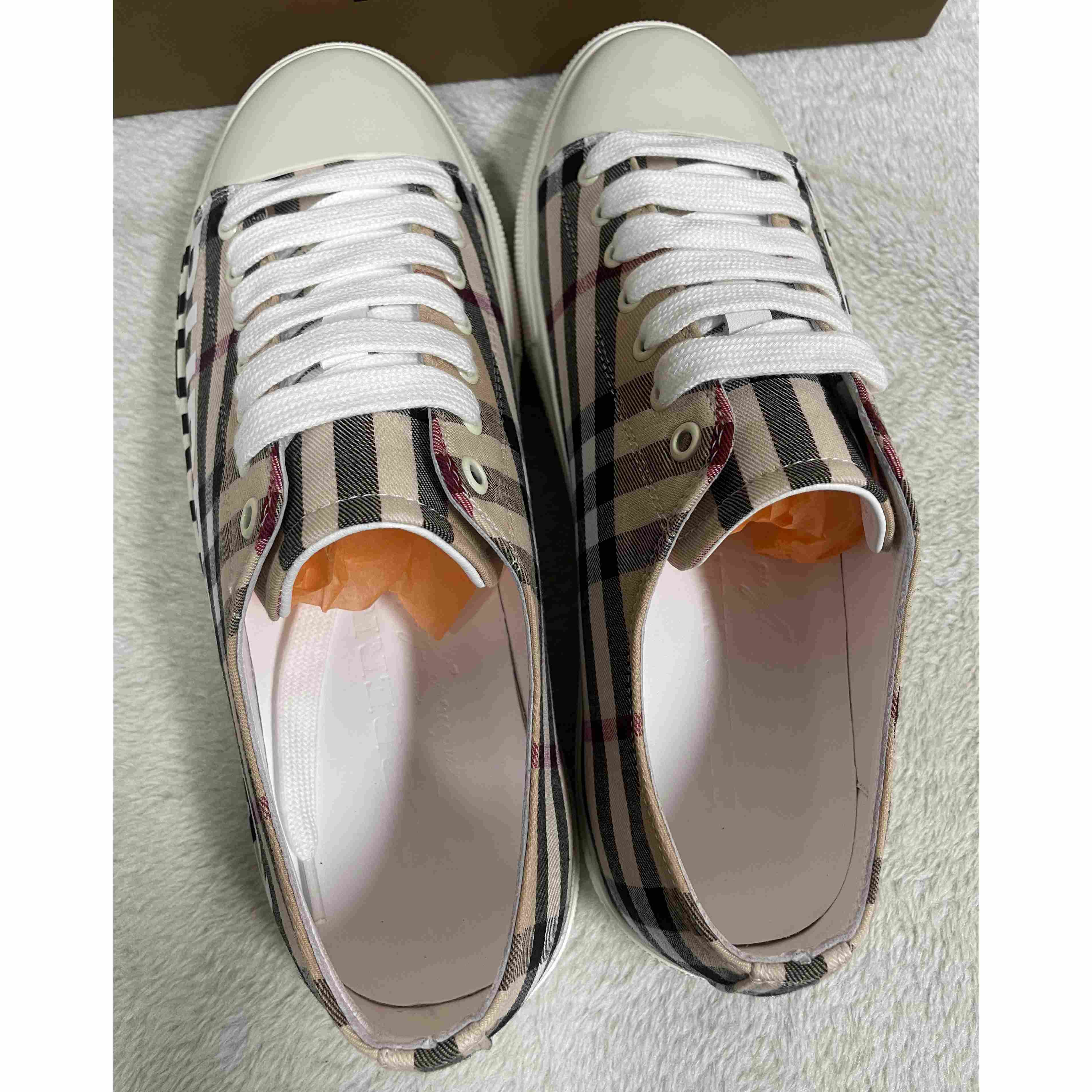 Burberry Logo Print Vintage Check Cotton Sneakers - EUR FASHION