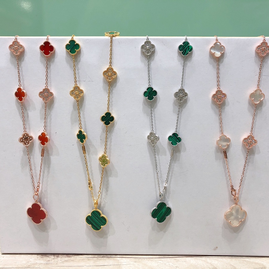 Van Cleef & Arpels Vintage Alhambra Long Necklace, 10 motifs - EUR FASHION