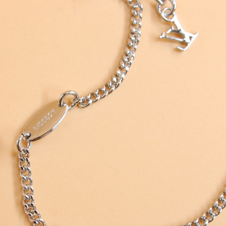 Louis Vuitton LV Instinct Pendant       M00522 - EUR FASHION