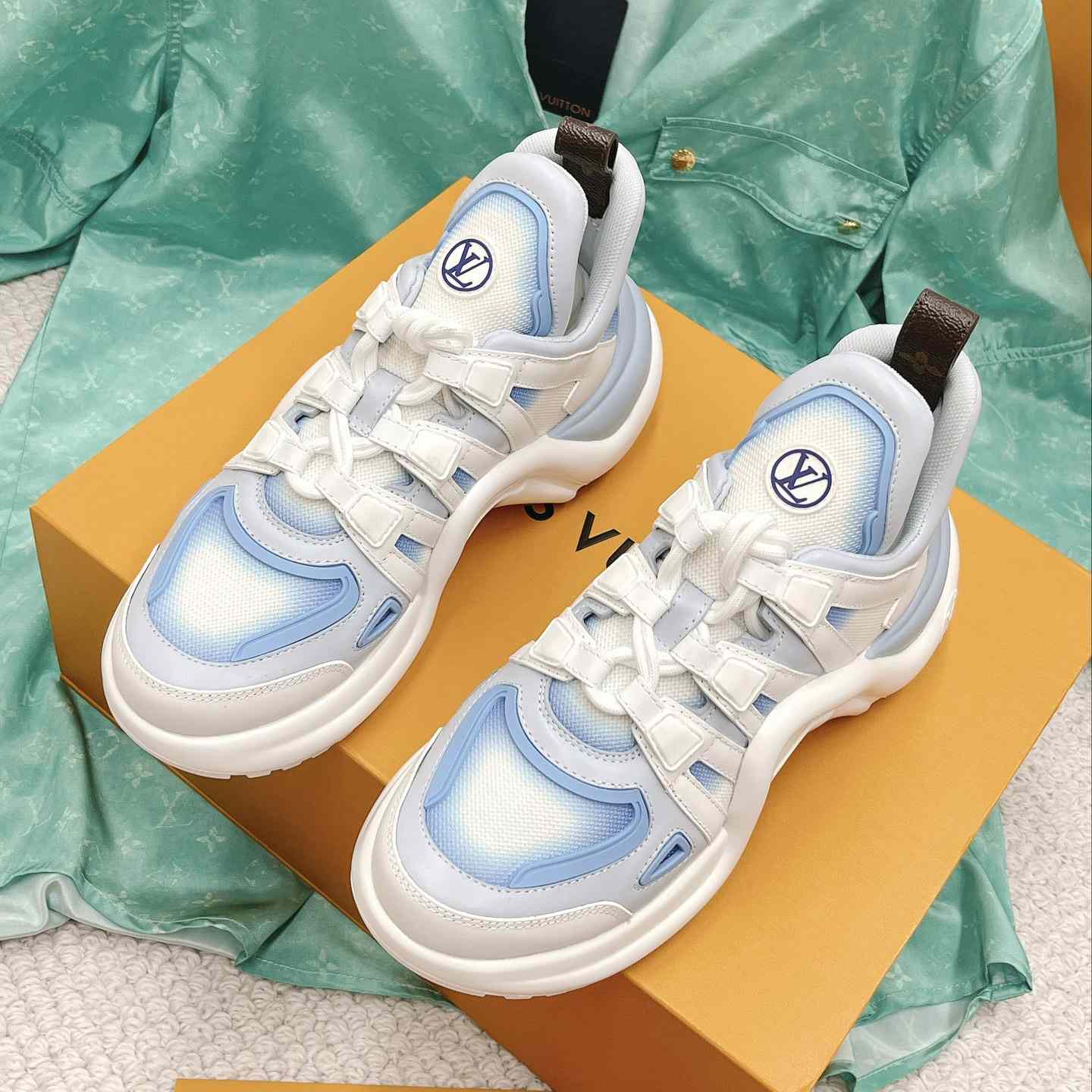 Louis Vuitton LV Archlight Sneaker       1A9RVH - EUR FASHION