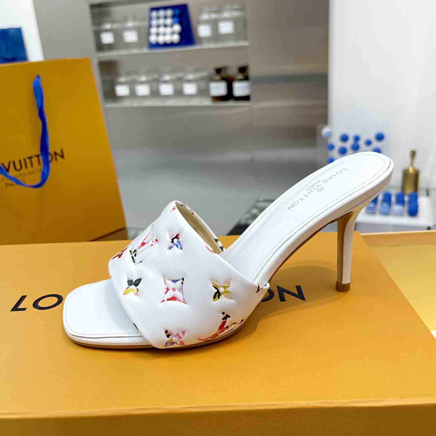 Louis Vuitton Revival Mule     1AAP7M - EUR FASHION