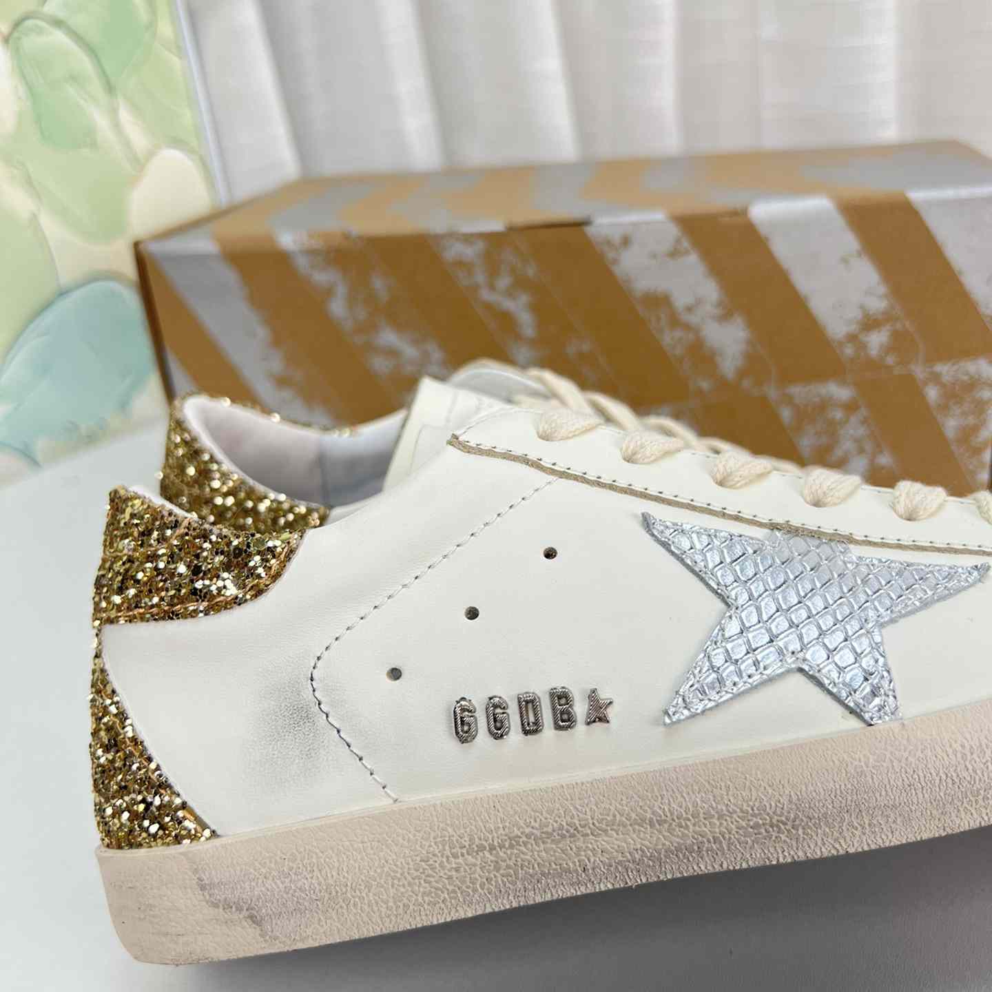 Golden Goose Super-Star Sneakers - EUR FASHION