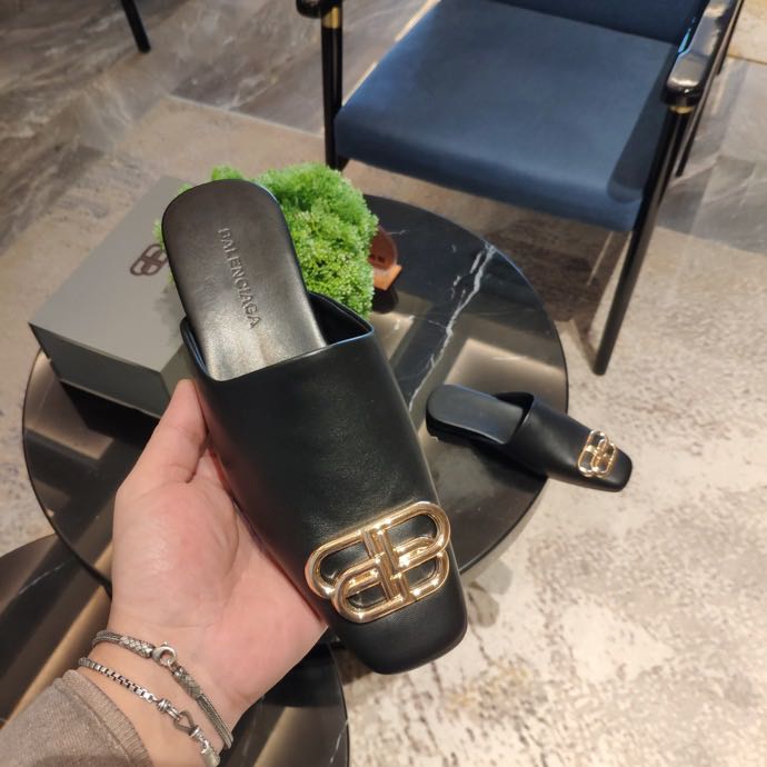 Balenciaga Cosy BB Slide In Black Smooth Calfskin, Aged-Gold Hardware - EUR FASHION