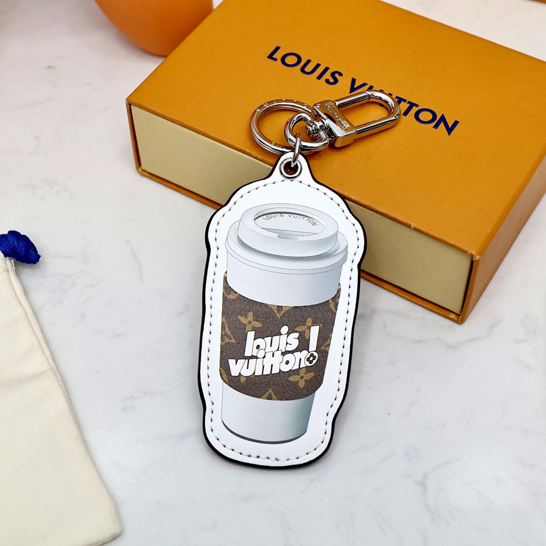 Louis Vuitton Everyday Lv Cup    MP3108 - EUR FASHION