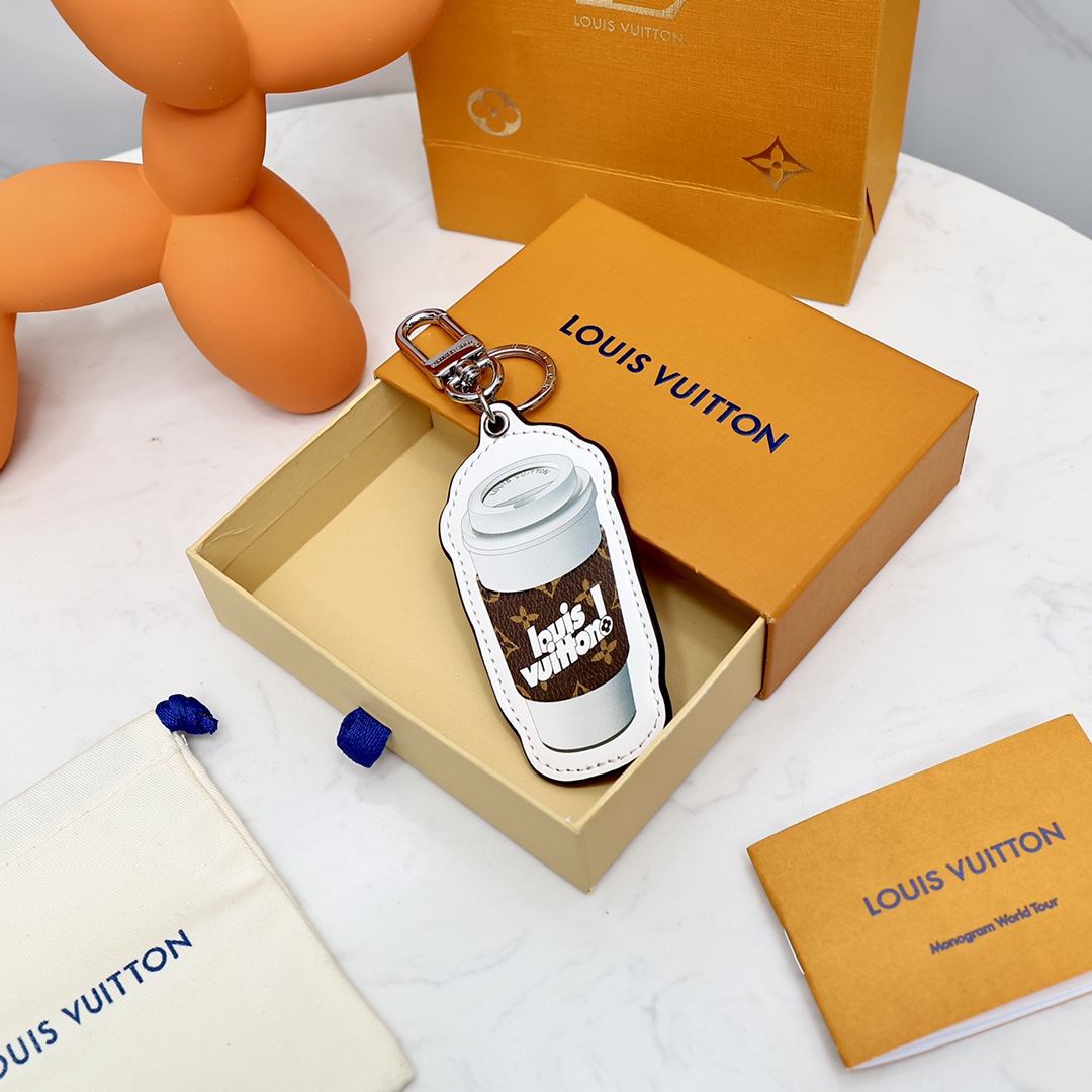 Louis Vuitton Everyday Lv Cup    MP3108 - EUR FASHION