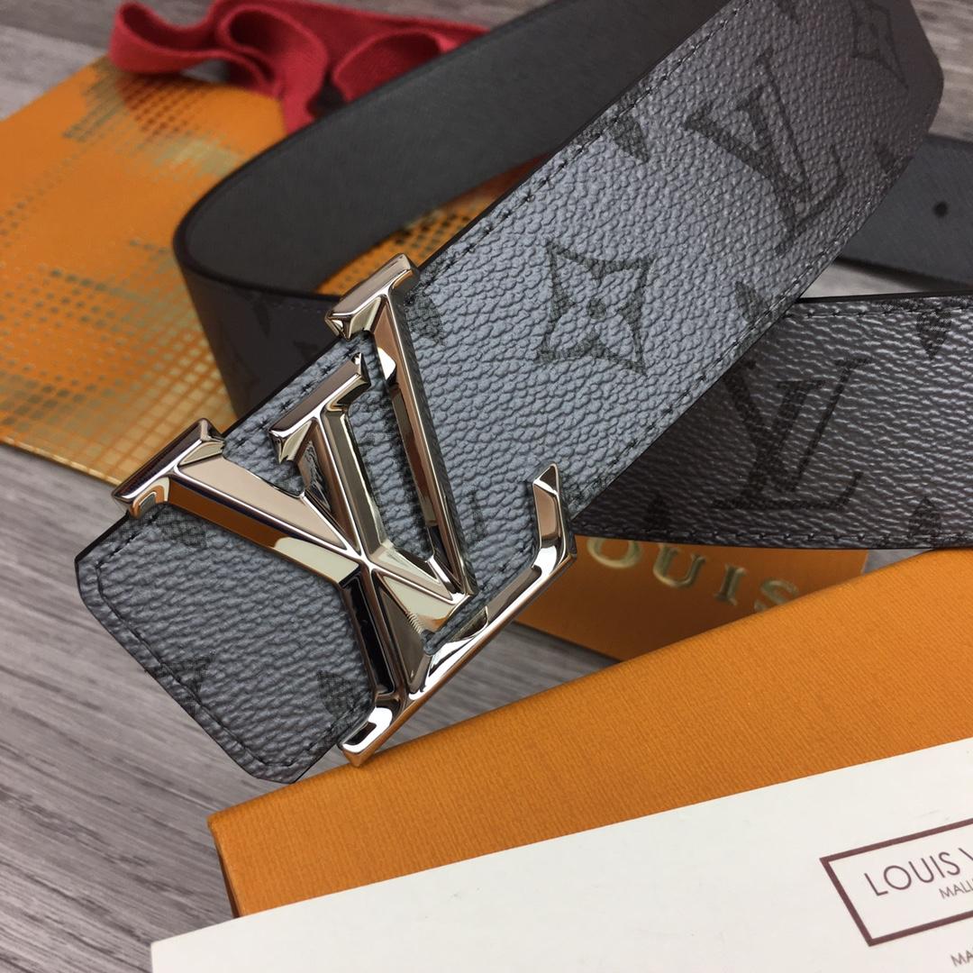 Louis Vuitton LV Pyramide 40mm Reversible - EUR FASHION