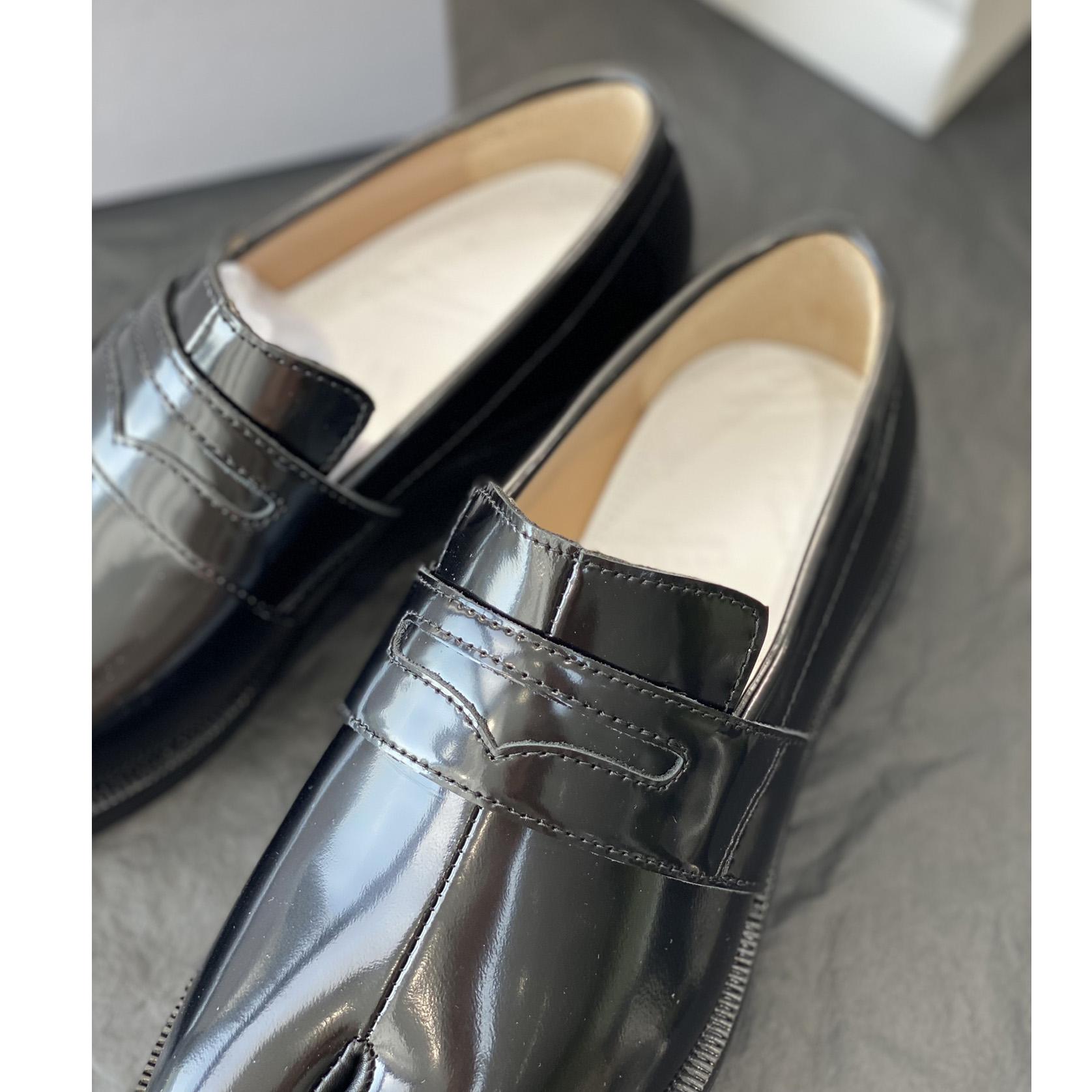 Maison Margiela Tabi Leather Loafers - EUR FASHION