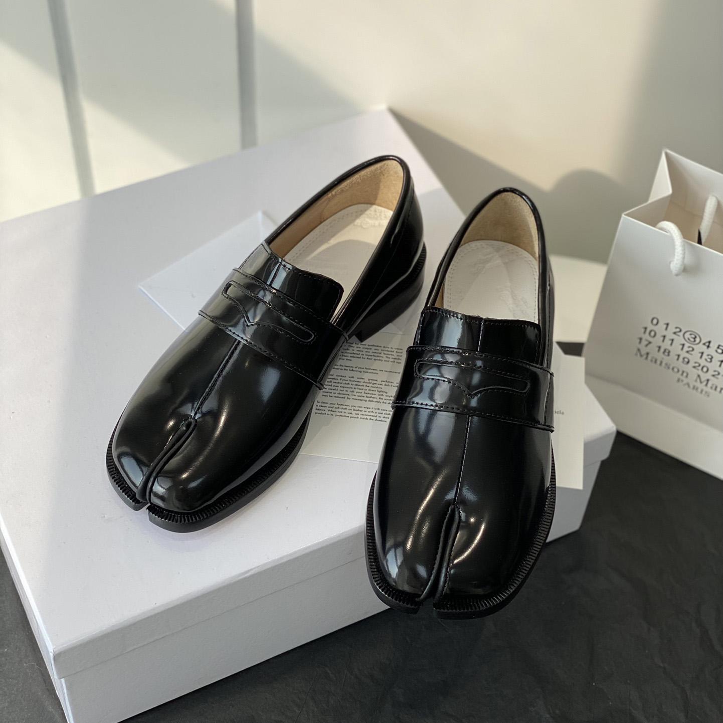 Maison Margiela Tabi Leather Loafers - EUR FASHION