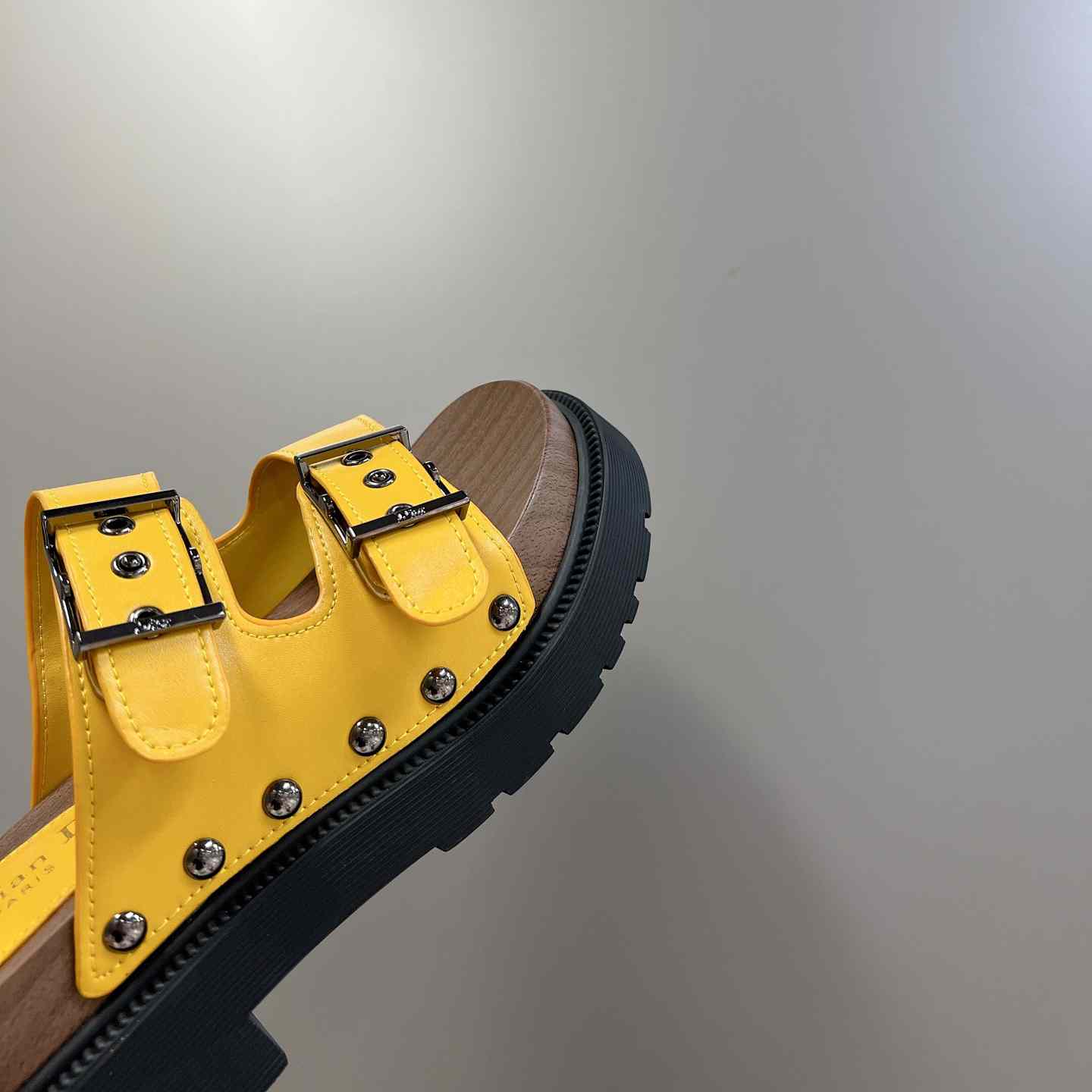 Dior Diorquake Strap Sandal - EUR FASHION