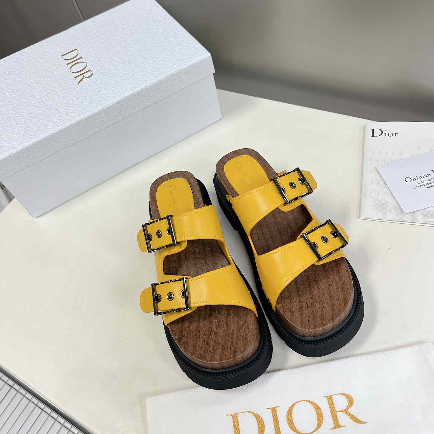 Dior Diorquake Strap Sandal - EUR FASHION