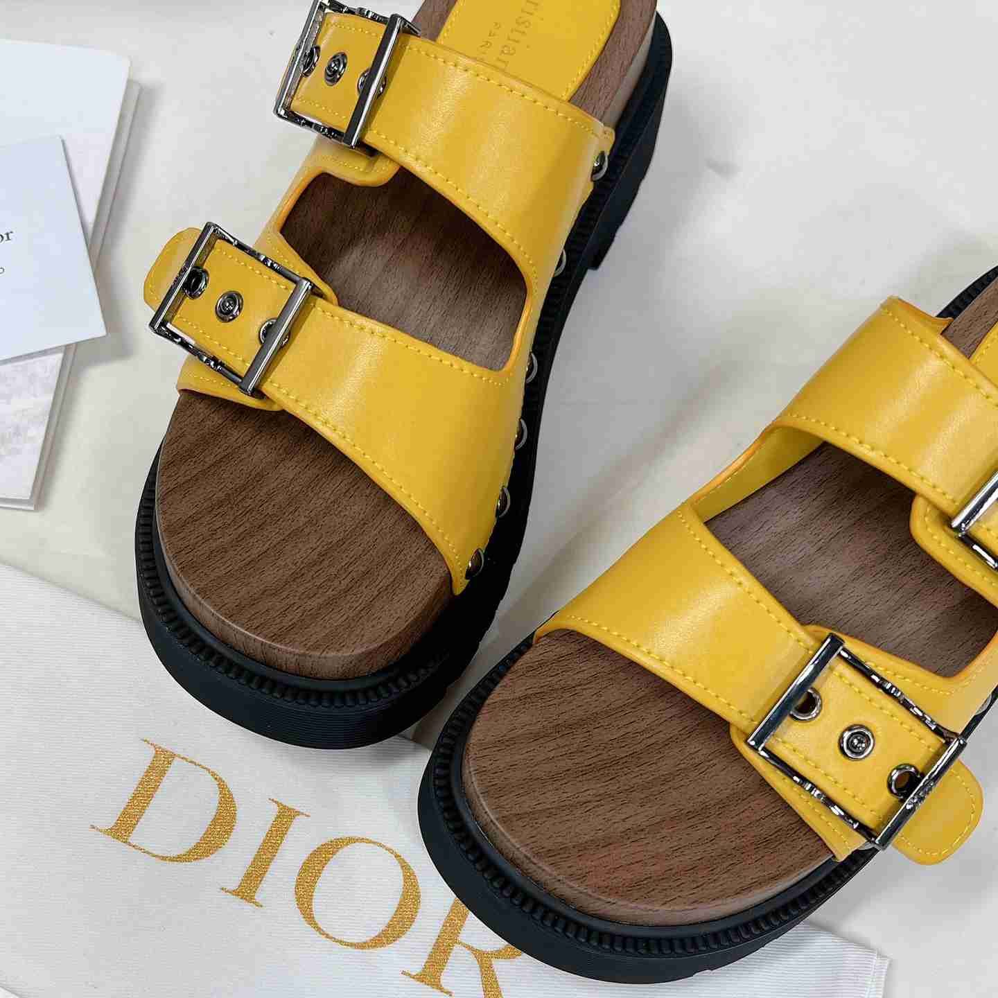Dior Diorquake Strap Sandal - EUR FASHION