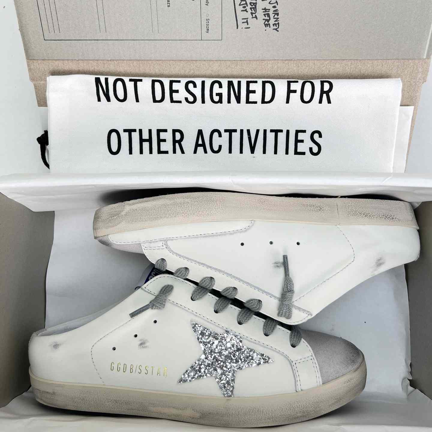 Golden Goose Super-Star Sabots In White Leather And Gray Suede With Silver Glitter Star - EUR FASHION