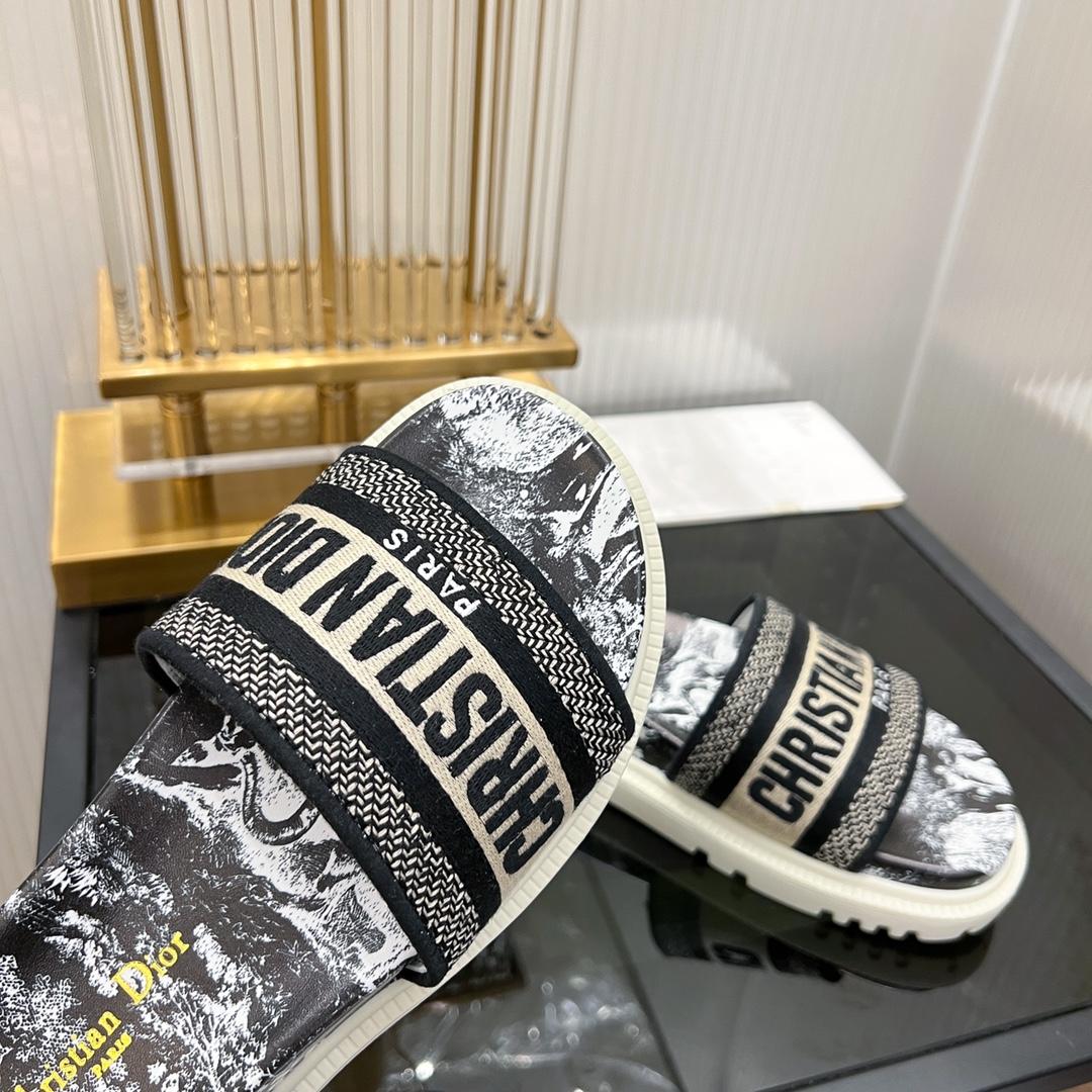 Dior Dway Slide - EUR FASHION
