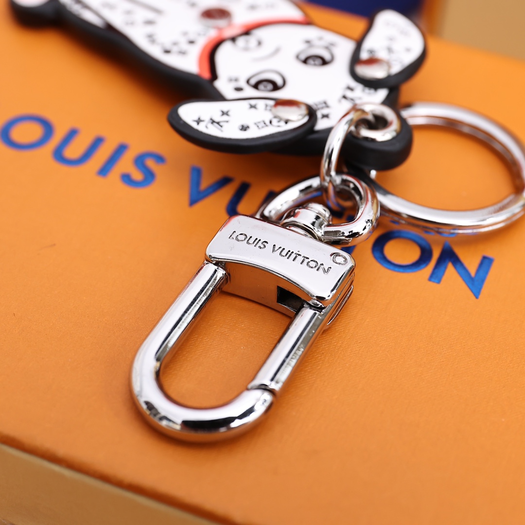 Louis Vuitton  LV Dalmata Key Holder & Bag Charm    M00746 - EUR FASHION