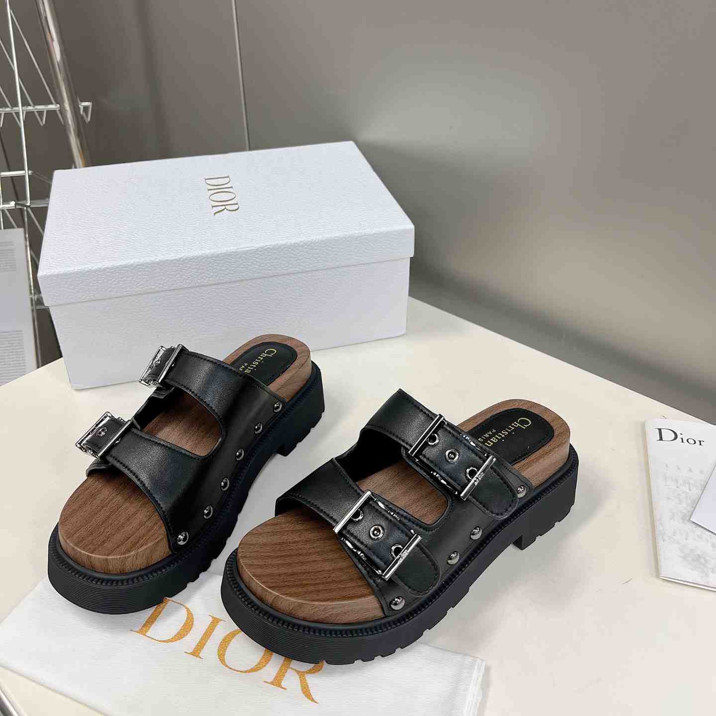 Dior Diorquake Strap Sandal - EUR FASHION