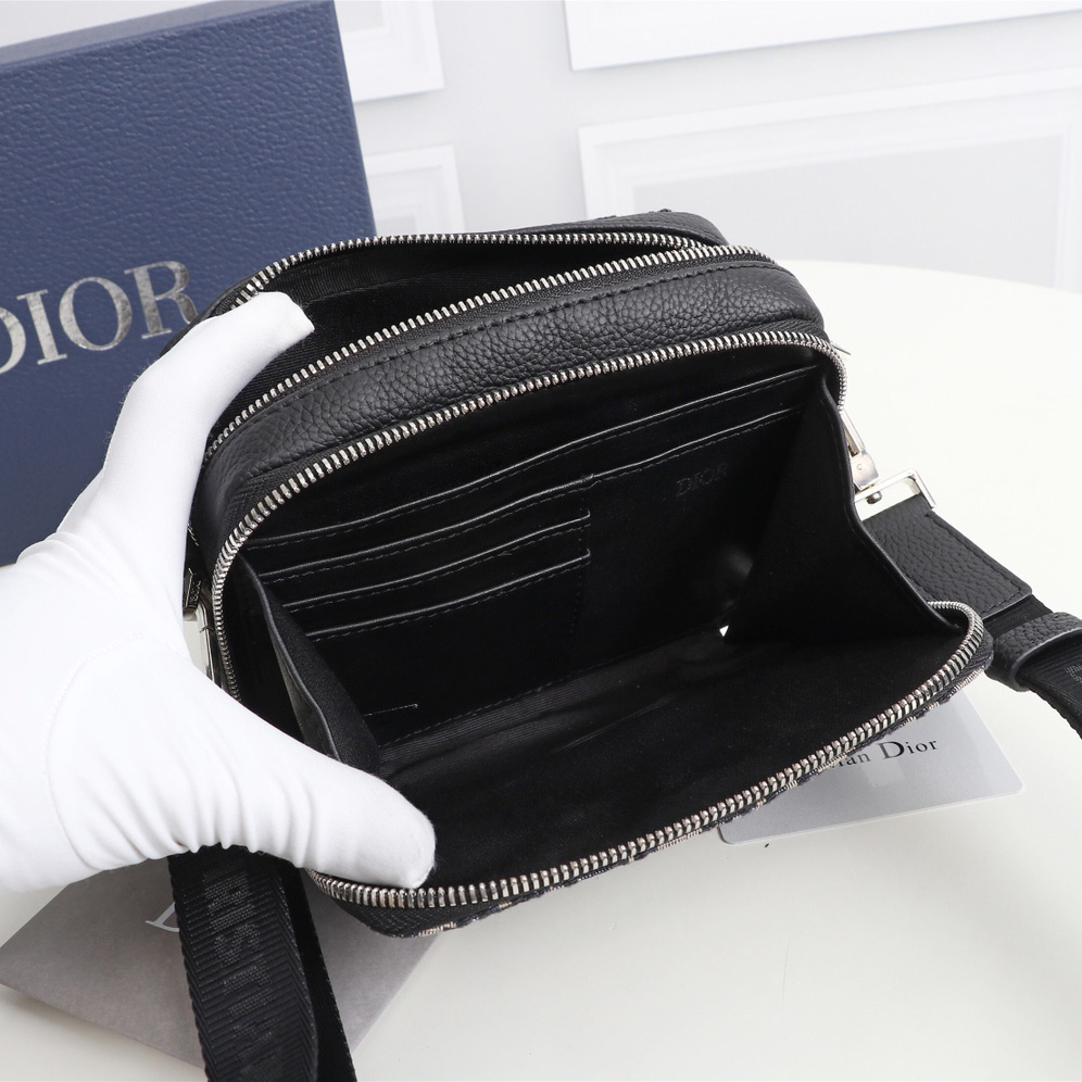Dior Pouch With Shoulder Strap (17-12.5-5cm) - EUR FASHION