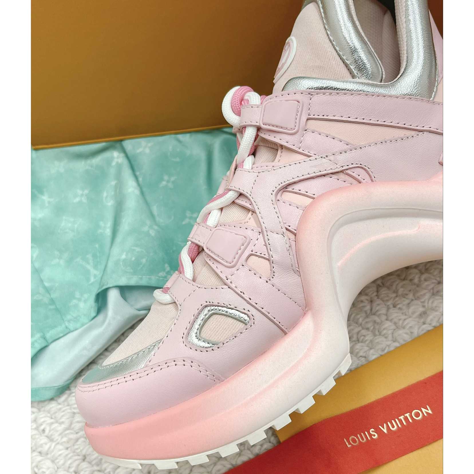 Louis Vuitton LV Archlight Sneaker       1AACM2 - EUR FASHION