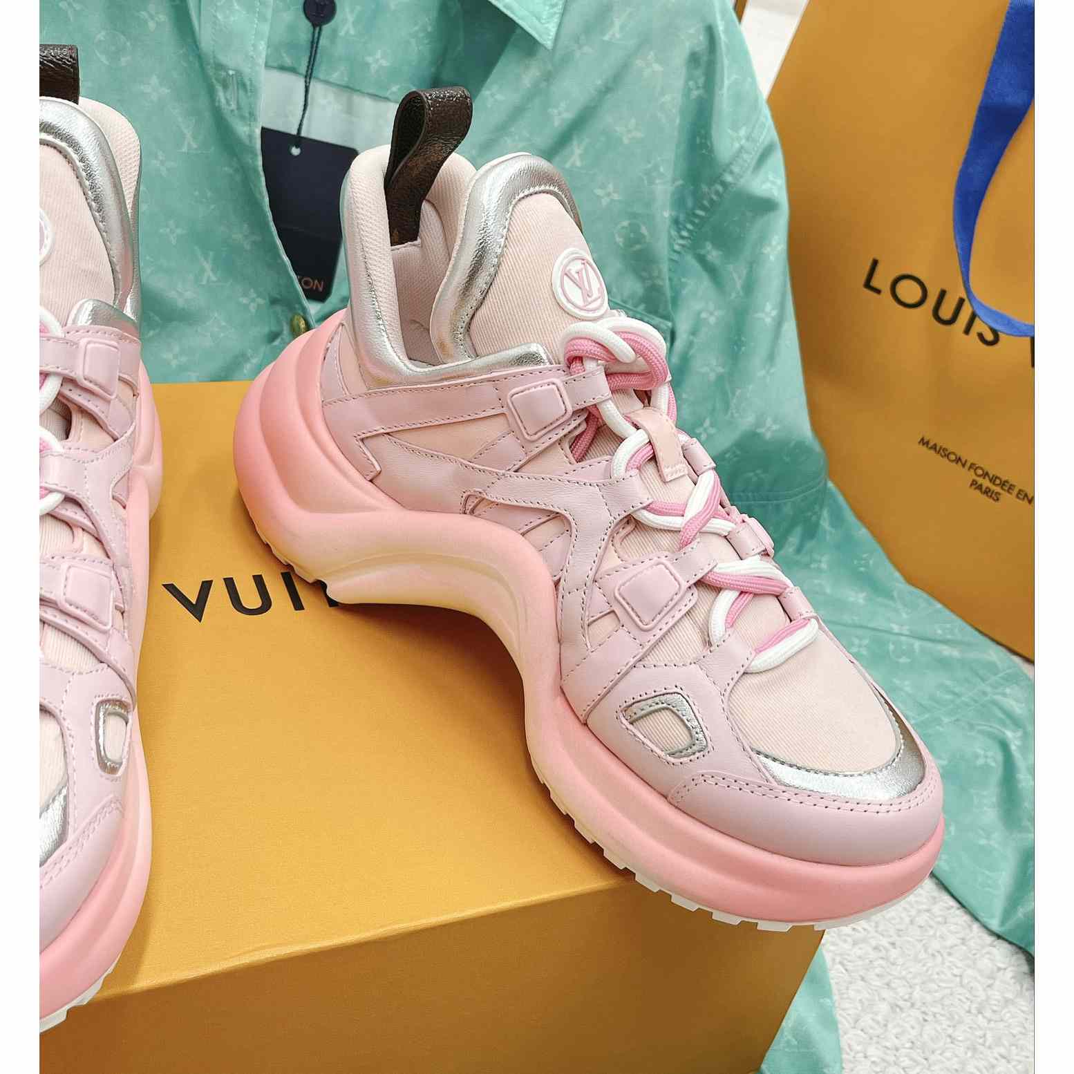 Louis Vuitton LV Archlight Sneaker       1AACM2 - EUR FASHION