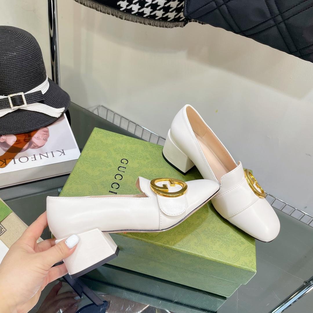 Gucci Blonde Women's Mid-heel Pump - EUR FASHION