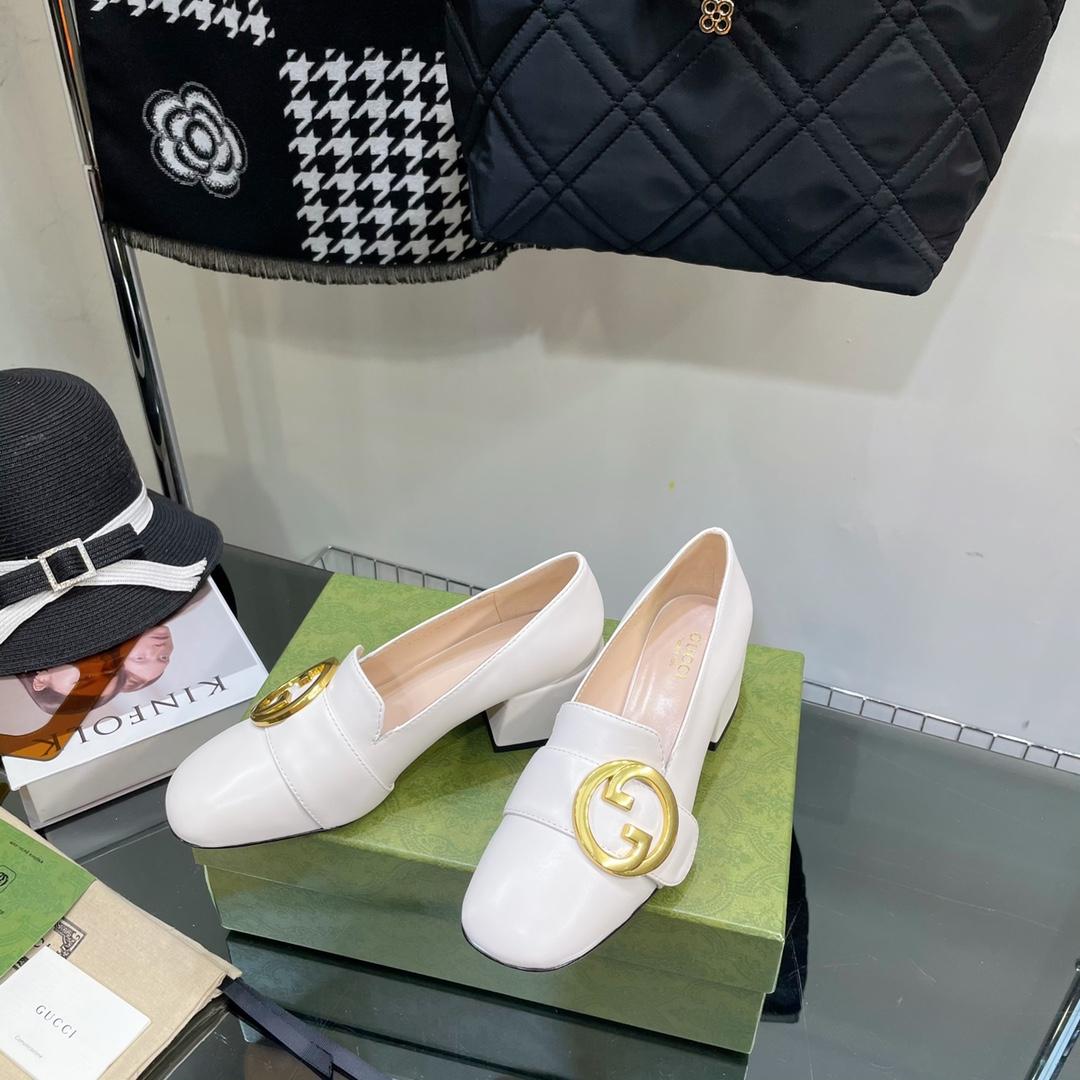 Gucci Blonde Women's Mid-heel Pump - EUR FASHION