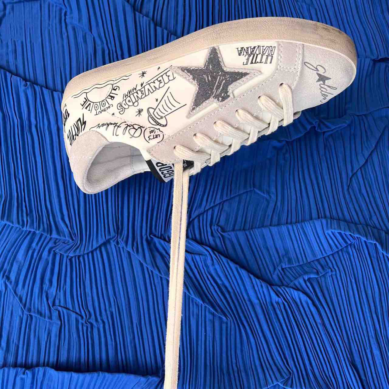 Golden Goose Super-Star Low-Up Sneakers - EUR FASHION