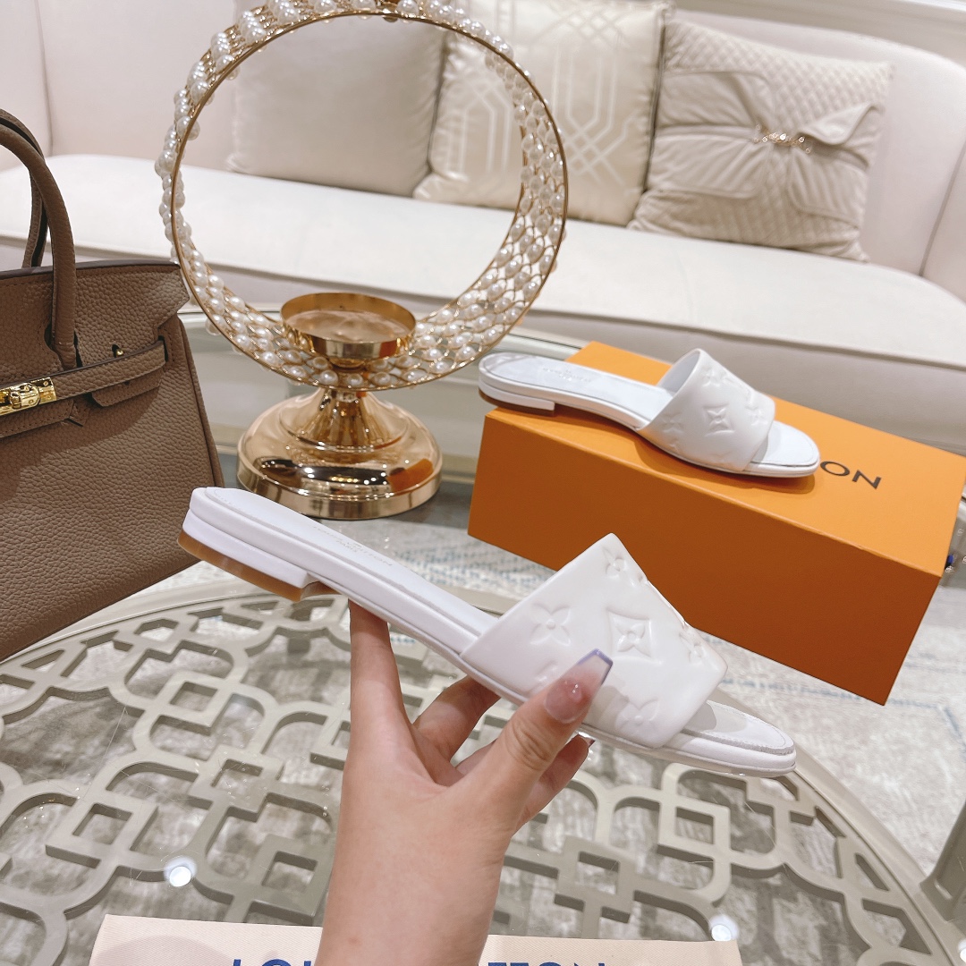 Louis Vuitton Revival Flat Mule     1A9P3T - EUR FASHION