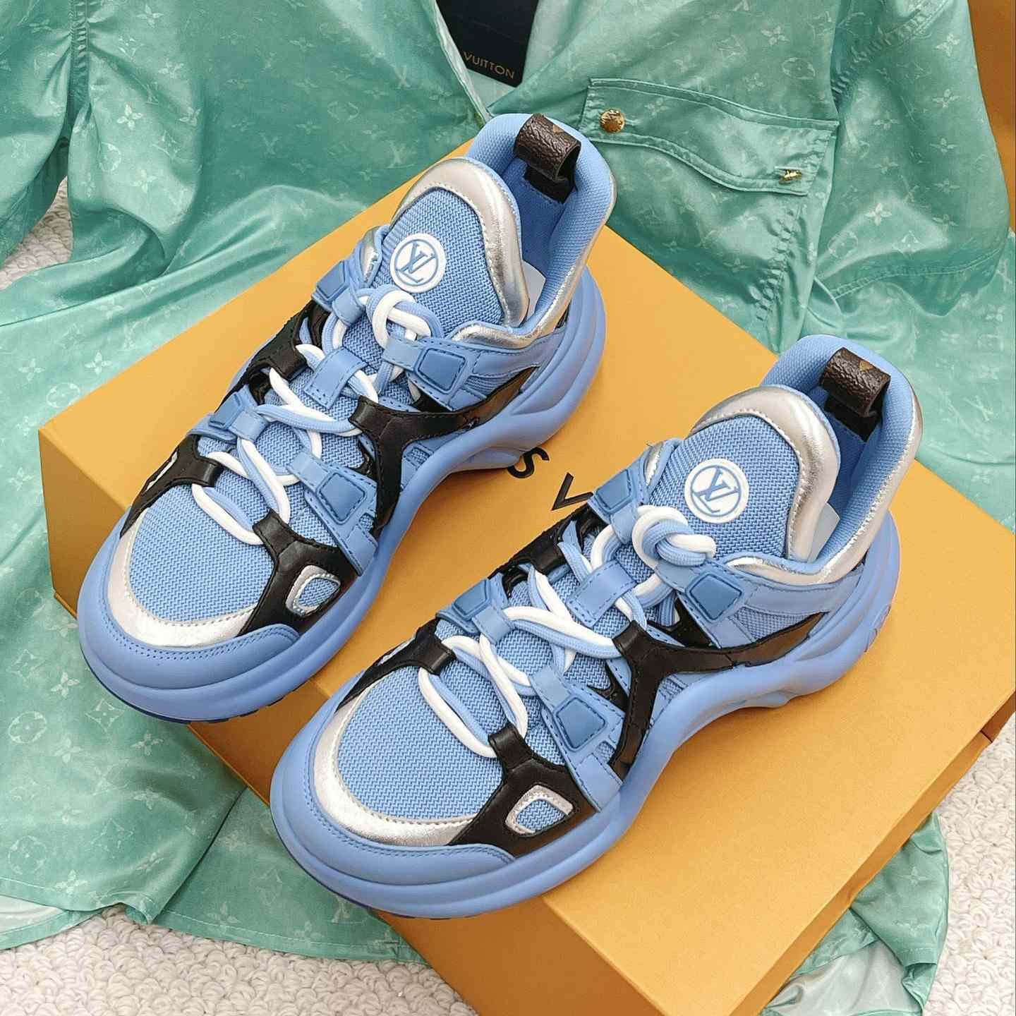 Louis Vuitton LV Archlight Sneaker      - EUR FASHION