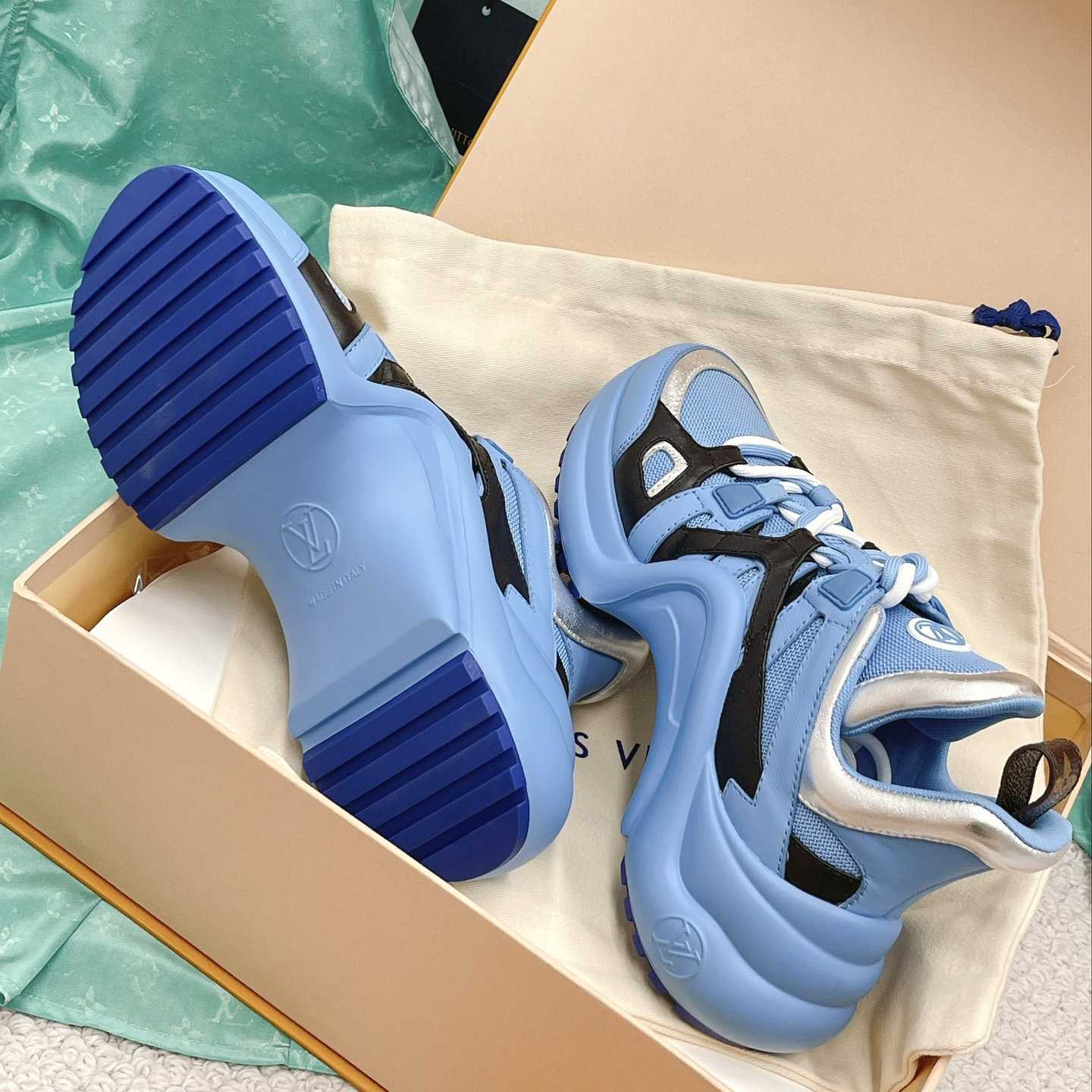 Louis Vuitton LV Archlight Sneaker      - EUR FASHION