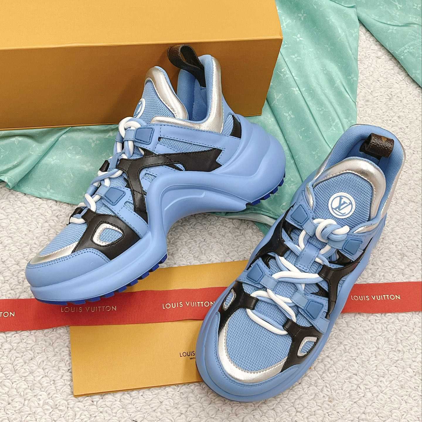 Louis Vuitton LV Archlight Sneaker      - EUR FASHION