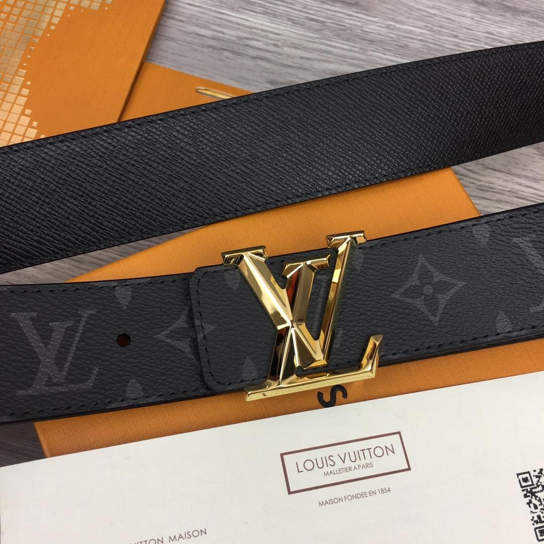 Louis Vuitton LV Pyramide 40mm Reversible - EUR FASHION