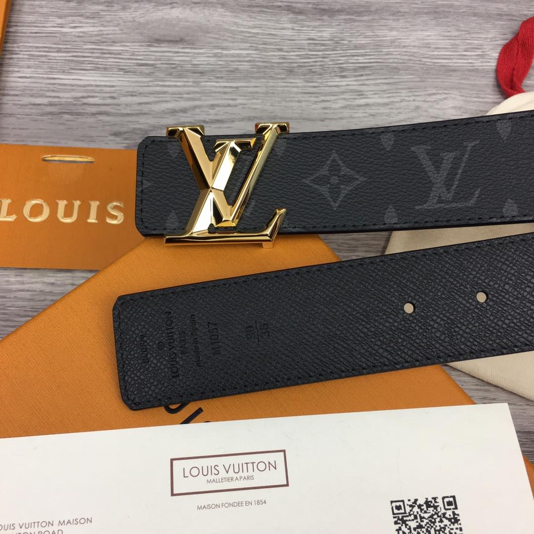 Louis Vuitton LV Pyramide 40mm Reversible - EUR FASHION
